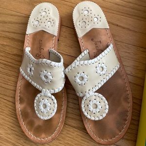Jack Rogers Palm Beach flat sandal. Bone/white. 7 1/2 N